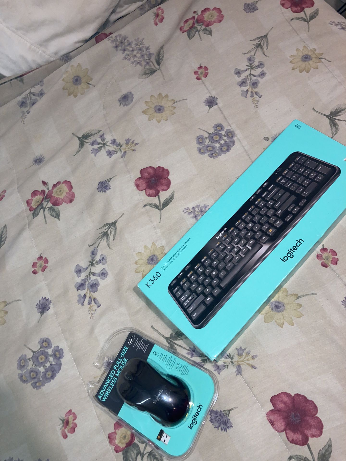 Logitech Wireless Mouse & Keyboard Set