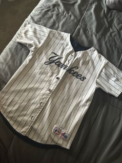 Pre-owned Reversible New York Yankees Majestic Jersey – Pinstripe / Navy Blue