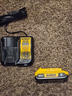 Dewalt 20v.    Cargador  y  bateria   2ah.