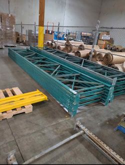 Pallet racking uprights