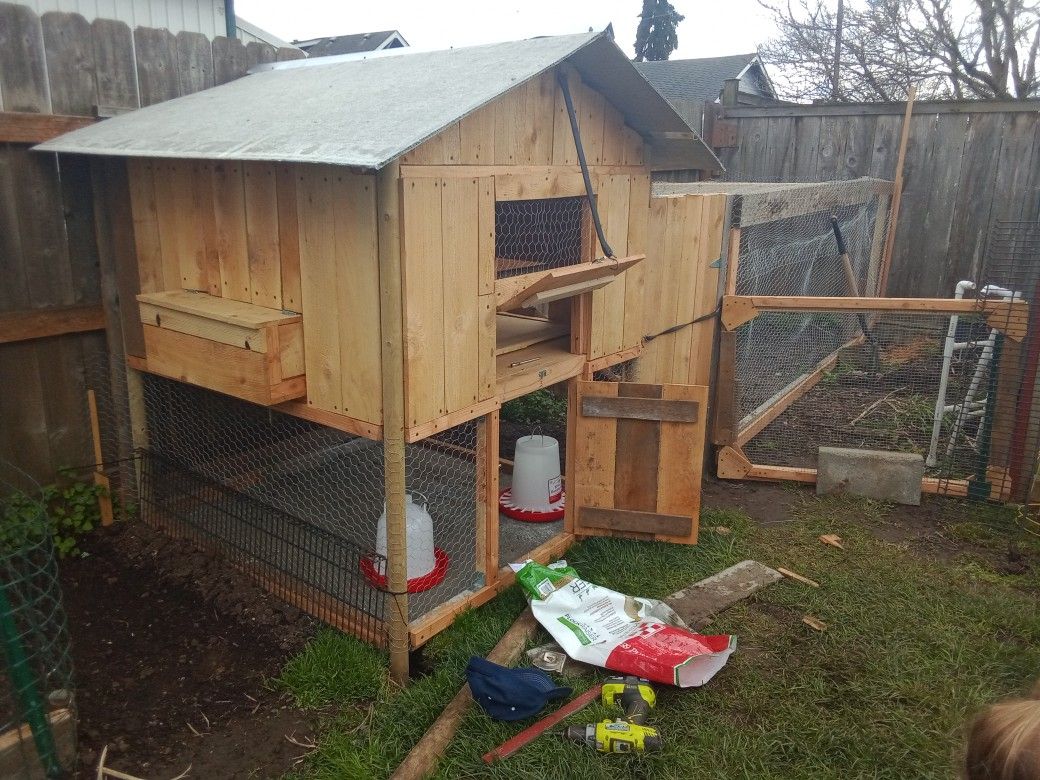 Made Upon Order Chicken Coups