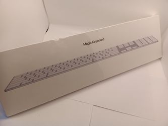 Full Size Magic Keyboard A1843 MQ052LL/A with Numeric keypad Bluetooth wireless