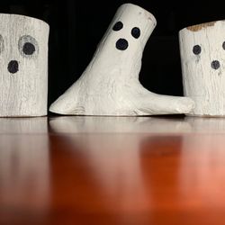 3 Handmade Ghosts, Halloween Decorations, Driftwood Stands For Air Plants