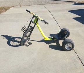 Drift Trike Three-Wheel Ride-On