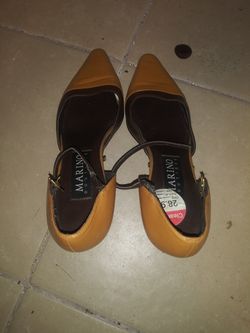 Woman's heels women's shoes size 7