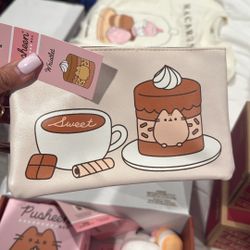 Pusheen Box Exclusive Wristlet
