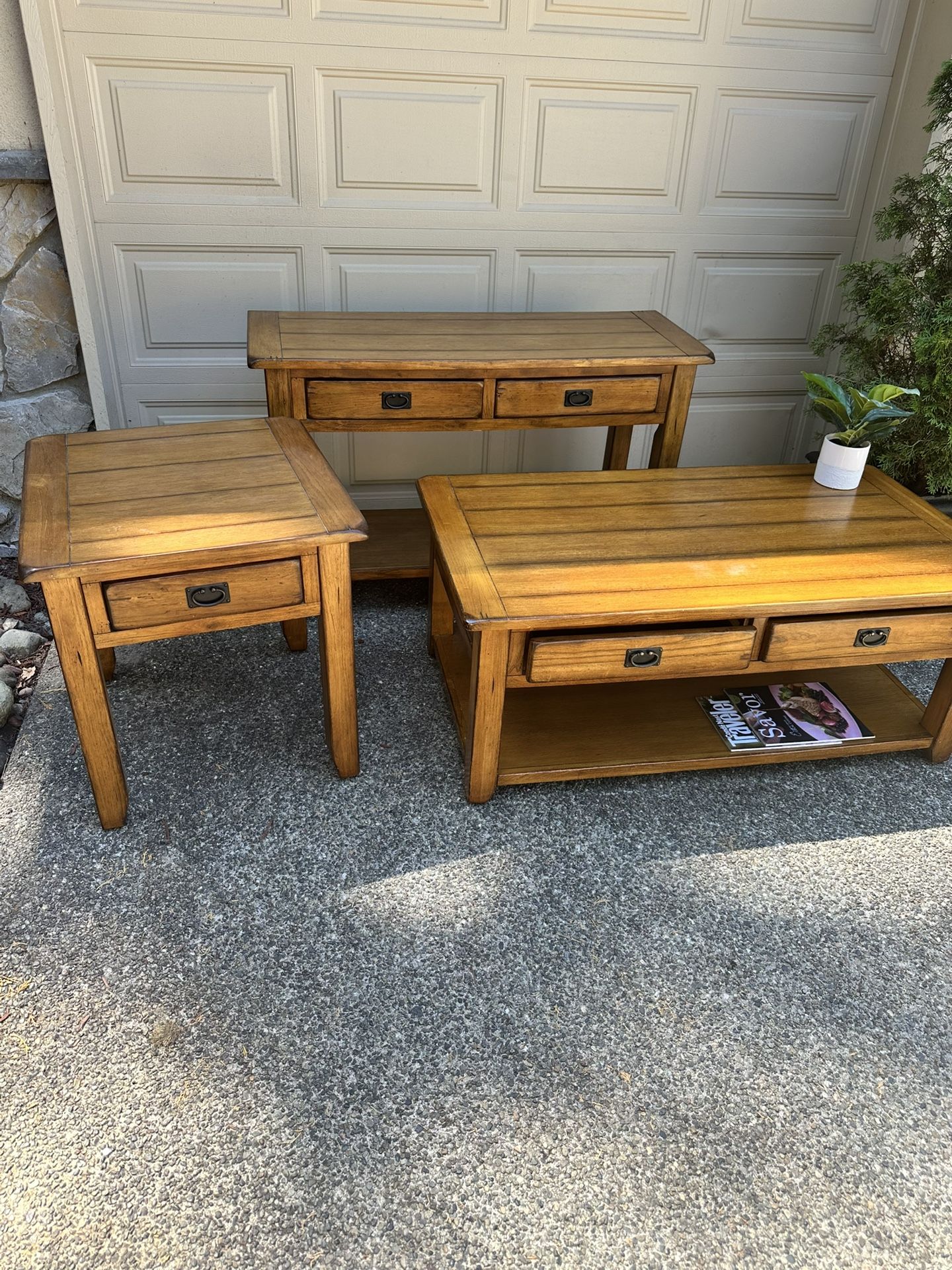 3 Piece Mission Style Set