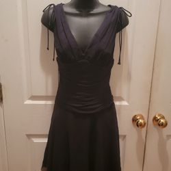 NWT EXPRESS Black Sleeveless Chiffon Knee-Length Cocktail Dress - Size  0