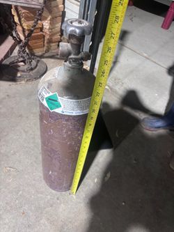 Welding gas bottle