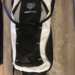 Water Buffalo Road Runner Hydration Pack