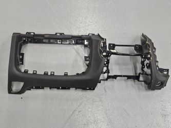 2011-2013 Hyundai Equus OEM Right Passenger Dashboard Trim Panel 84735-3N000