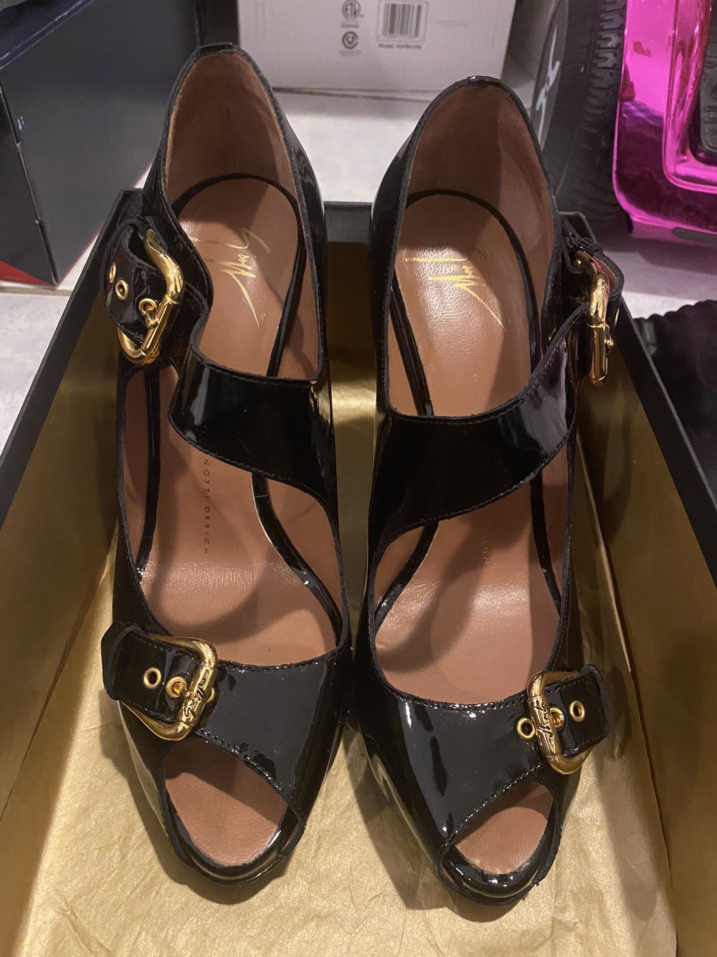 Giuseppe Vero Heels for Sale in - OfferUp