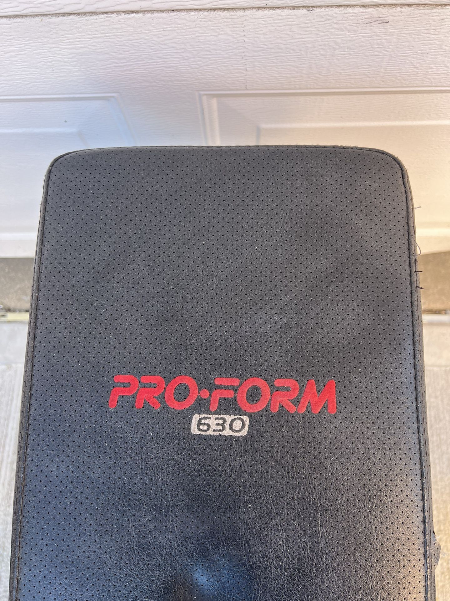 Pro Form 630 Bench Press Machine .I m Located In Bayside Queens