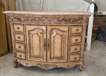 Provincial medium sink chest
