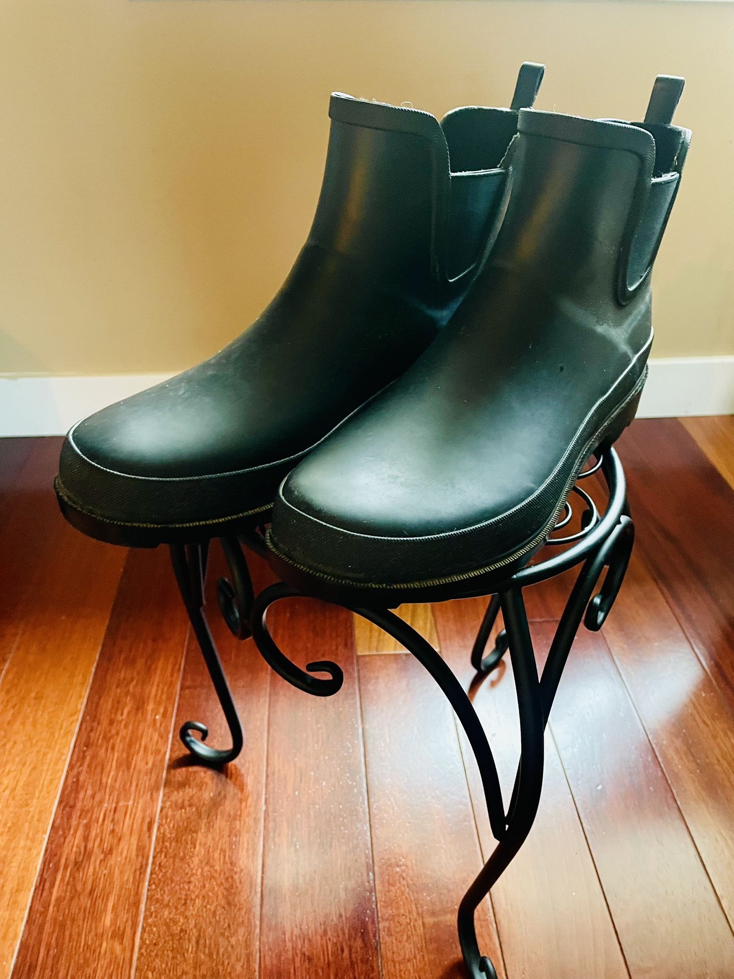 Women’s Yard Boots