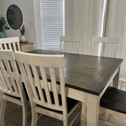 Caylie Dining  Table 