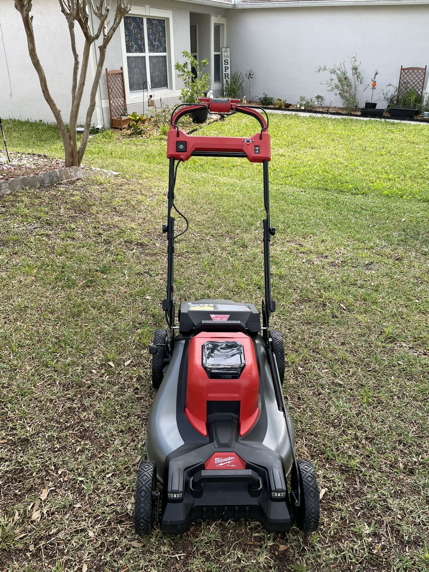 Milwaukee Lawn Mower TOOL ONLY