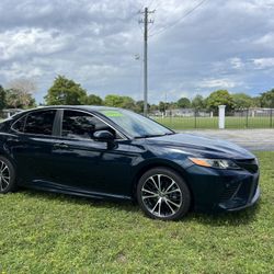 2018 TOYOTA CAMRY 