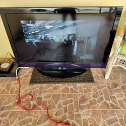 Need This TV Gone Asap  The TV Is Size 32 And It's A Toshiba 