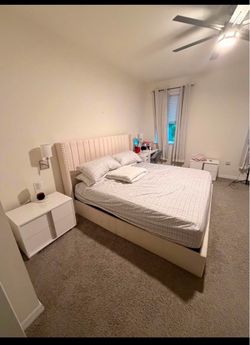 Room set king
