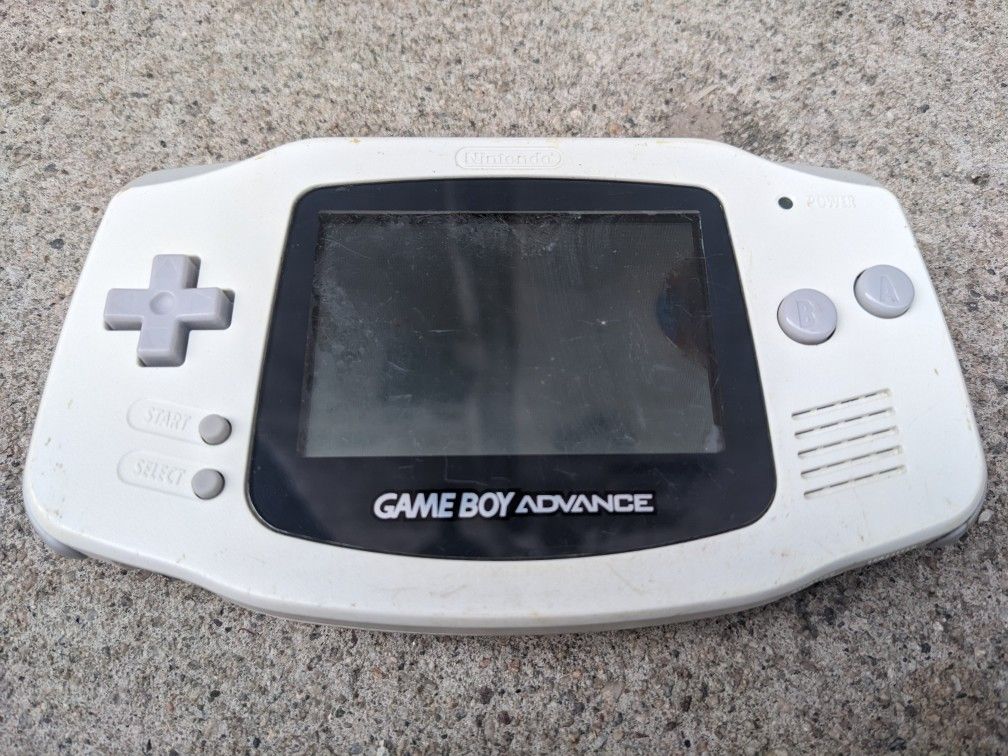 Broken Corroded Nintendo Gameboy Advance GBA Handheld Console For Parts