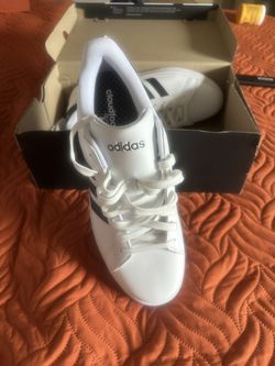 Adidas Tennis Shoes