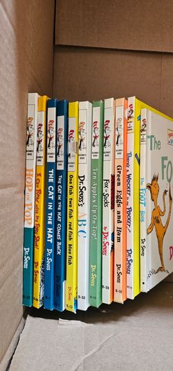 Set of 11 Dr. Suess Books