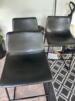 3x faux leather counter stools