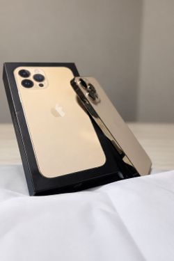Apple iPhone 13 Pro max Gold with Box