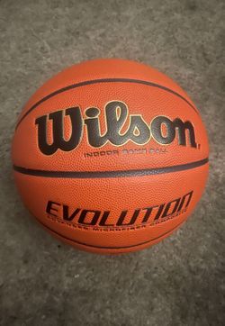 Wilson Evolution Size 29.5