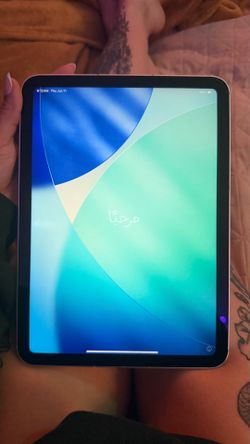 iPad 10.9