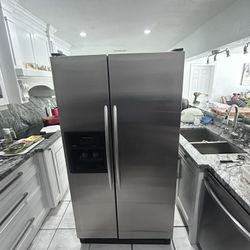 Refrigerator For Sale
