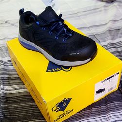 Work shoes