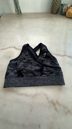 Crop tops size S gimshark
