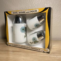 Vintage NIB 1959 Dripcut Starline Milk Glass Turquoise Green Daisy Sugar Salt and Pepper Shakers