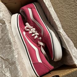 BRAND NEW VANS!! (Youth Size 6.5)