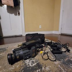 Canon A1 Digital 8mm Video Camera Camcorder Hi8 Canovision With Charger Batteries & Case Accessories