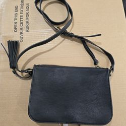 New Sonoma Black Cross Body Bag