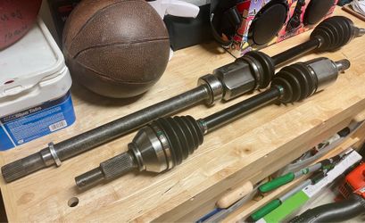 Front CV Axle Assembly / 2013-2017 Nissan Pathfinder / Infiniti JX35 QX60 FWD