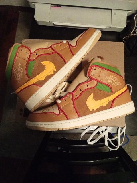 Air Jordan 1 Mid SE