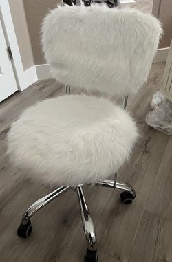 Vanity or Office Chair - Brand New 