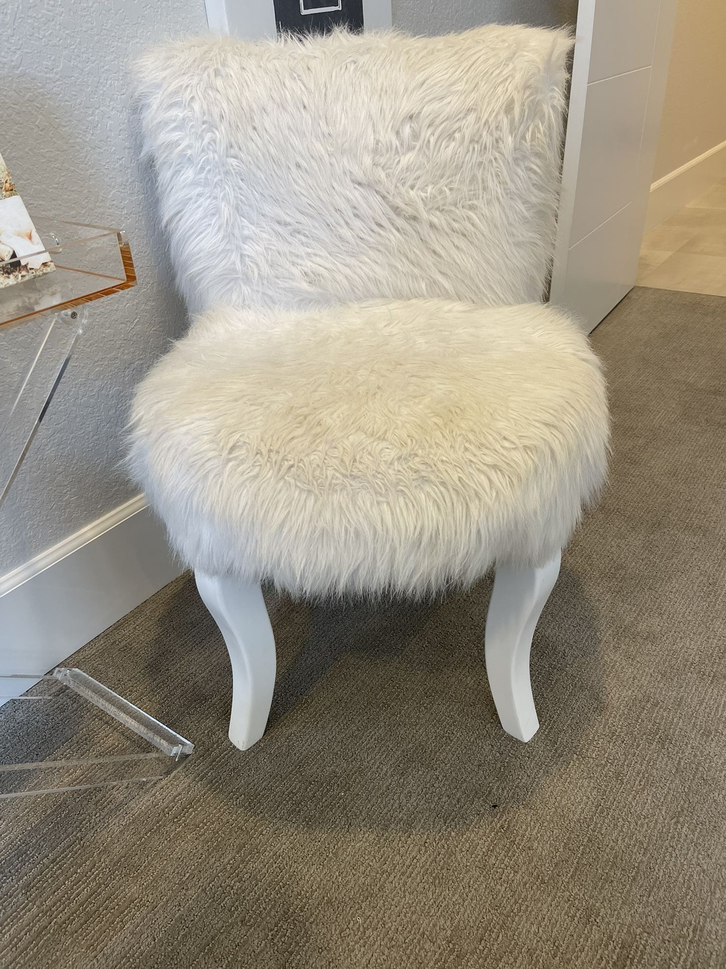 Fur Accent Chairs 