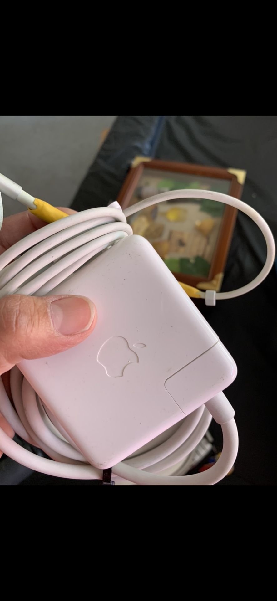 Mac Book Pro Charger — L Tip Power Adapter