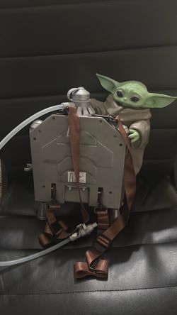 Star Wars Mandolorian  and Grogu Jet pack