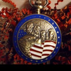 ANOTHER BEAUTIFUL " PATRIOTIC " POCKET WATCH---WOODEN BOX IS INCLUDED