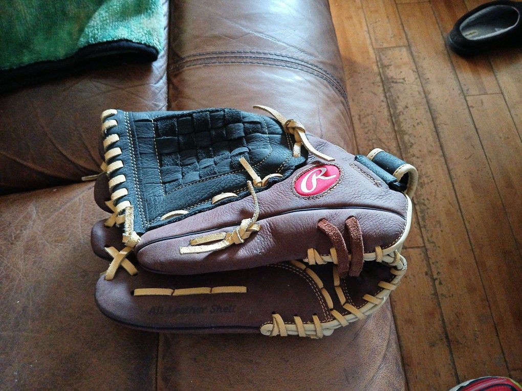 Rawlings Leather Baseball/Softball Glove - 12.5" - RBG36BC