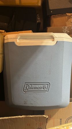 Coleman wheeled cooler 28qt Daydream color