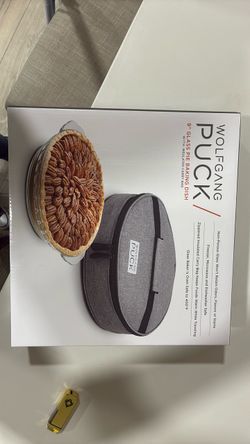 Glass baking dish