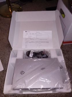 VBP 200EW Router Video Border Proxy NAT Firewall w/ AC Adapter and antenna