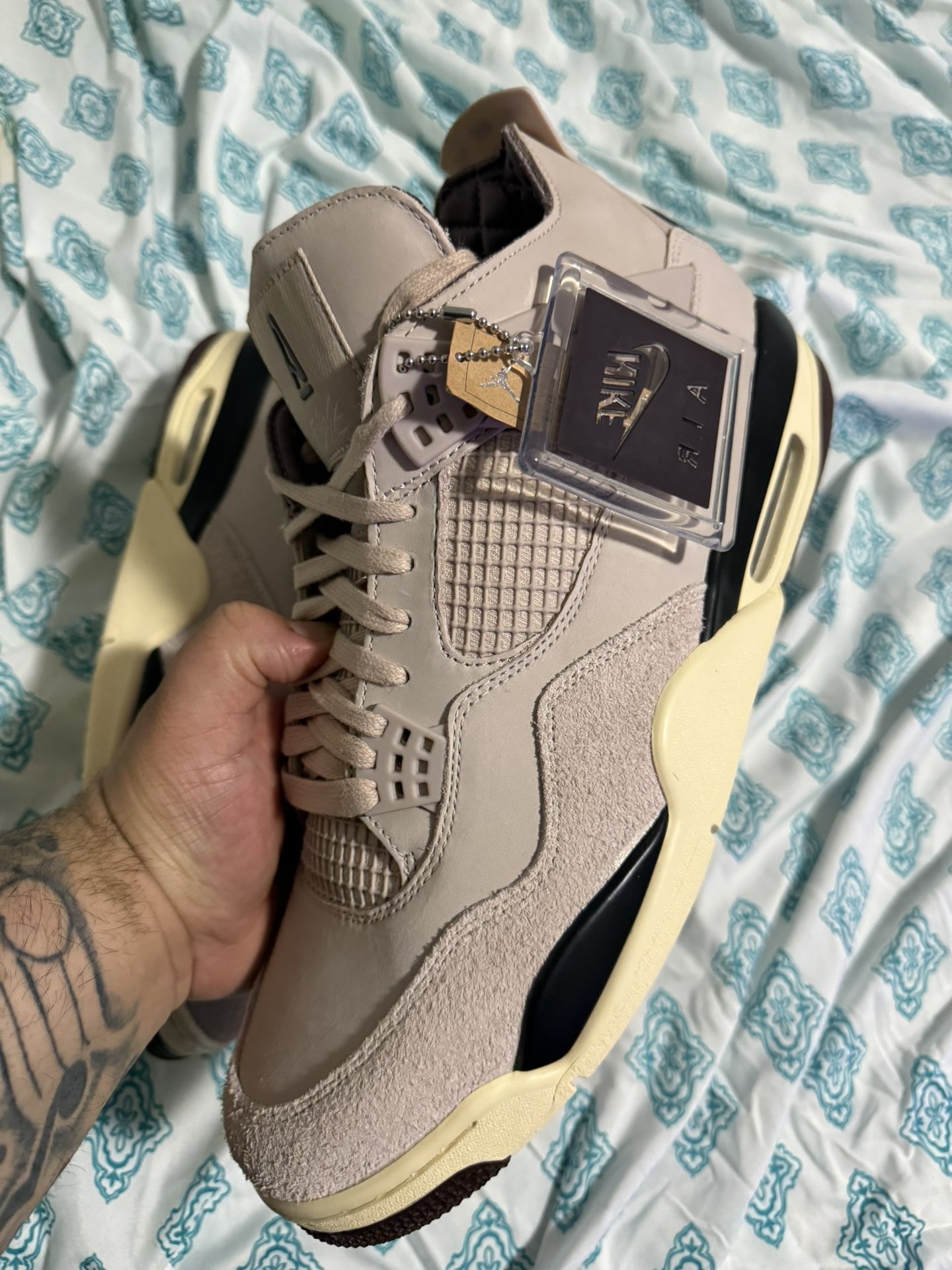 Jordan 4s